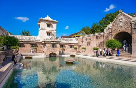 PAKEJ JOGJAKARTA 4H3M (HALFBOARD)