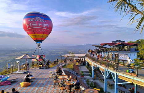PAKEJ DIENG JOGJAKARTA 5H4M