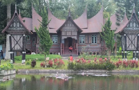 pandai-sikek-tempat-menarik-di-padang-indonesia