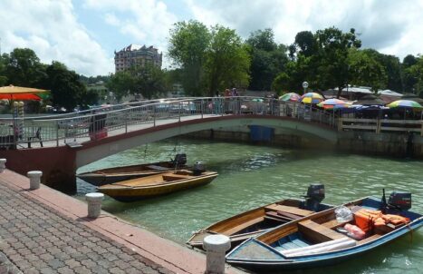 PAKEJ BRUNEI KUCHING 4H3M