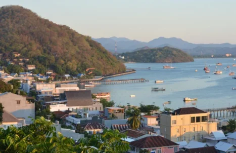 PAKEJ BULAN MADU LABUAN BAJO 5H4M